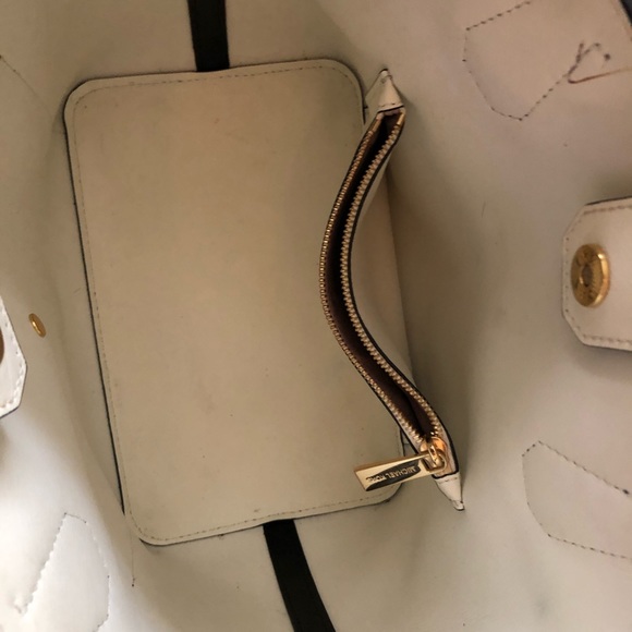 Michael Kors Purse - Picture 3 of 8